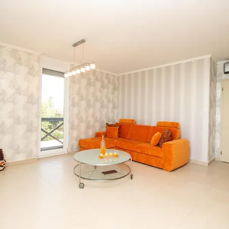 945 - A Balatonoszoedi Hullam Uedueloparkban Panoramas Apartmanban Szallas *