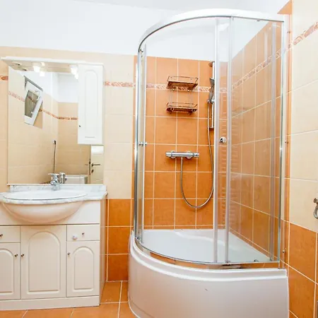 945 - A Balatonoszoedi Hullam Uedueloparkban Panoramas Apartmanban Szallas * Balatonoszod