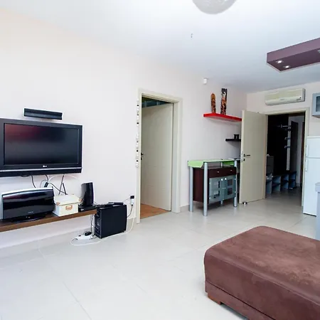 아파트 945 - A Balatonoszoedi Hullam Uedueloparkban Panoramas Apartmanban Szallas *