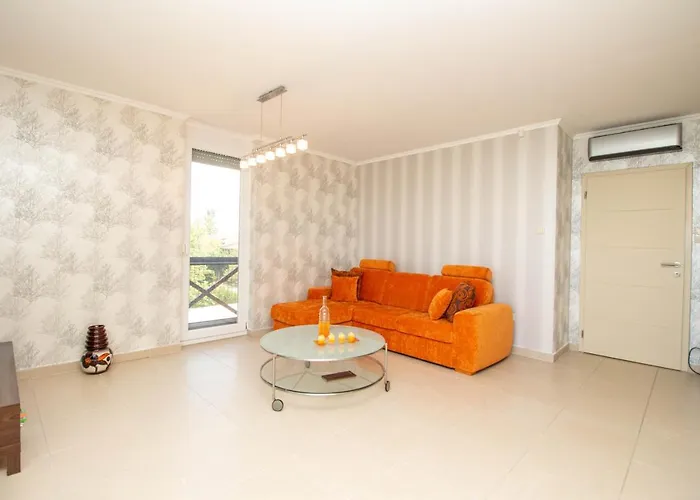 945 - A Balatonoszoedi Hullam Uedueloparkban Panoramas Apartmanban Szallas *