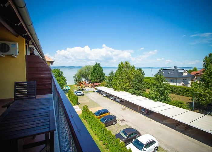 945 - A Balatonoszoedi Hullam Uedueloparkban Panoramas Apartmanban Szallas Apartment *