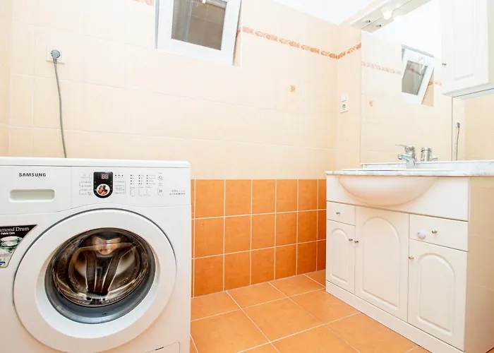 945 - A Balatonoszoedi Hullam Uedueloparkban Panoramas Apartmanban Szallas 아파트 벌러토뇌쇠드