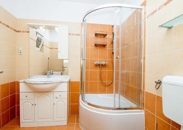 945 - A Balatonoszoedi Hullam Uedueloparkban Panoramas Apartmanban Szallas * 벌러토뇌쇠드