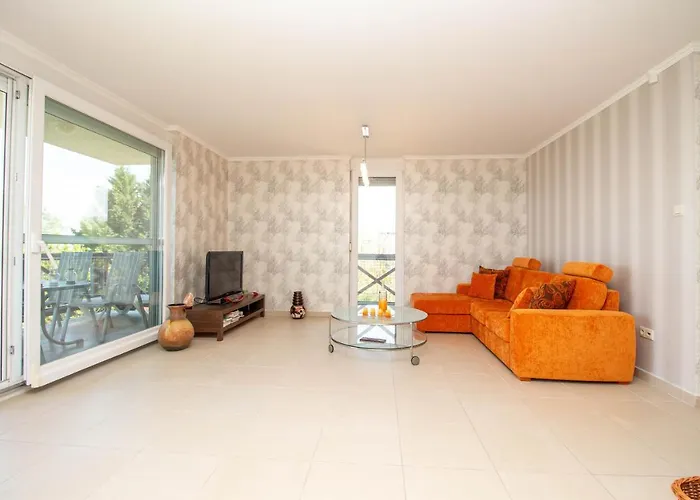 945 - A Balatonoszoedi Hullam Uedueloparkban Panoramas Apartmanban Szallas *